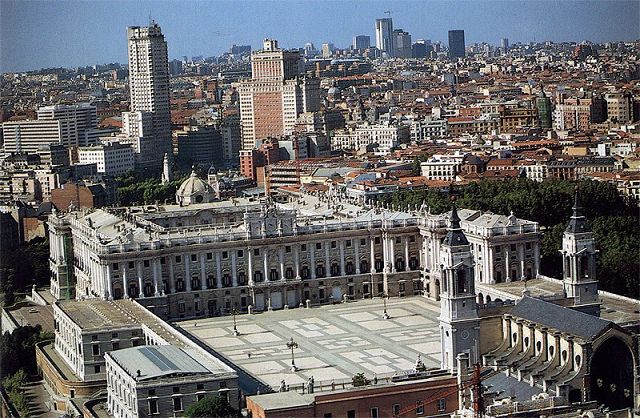 http://www.arqhys.com/construcciones/imagenes/Ciudad%20de%20Madrid%20-%20Espana.jpg